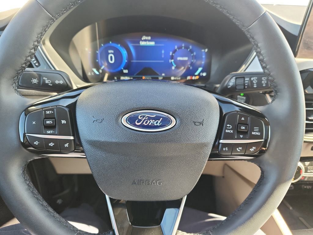Certified 2022 Ford Escape SEL w/ Technology Package image 13
