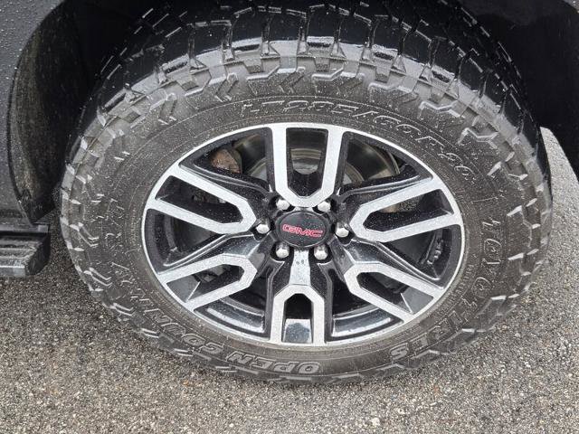 Used 2021 GMC Yukon AT4 w/ AT4 Premium Plus Package AWD/4WD image 21