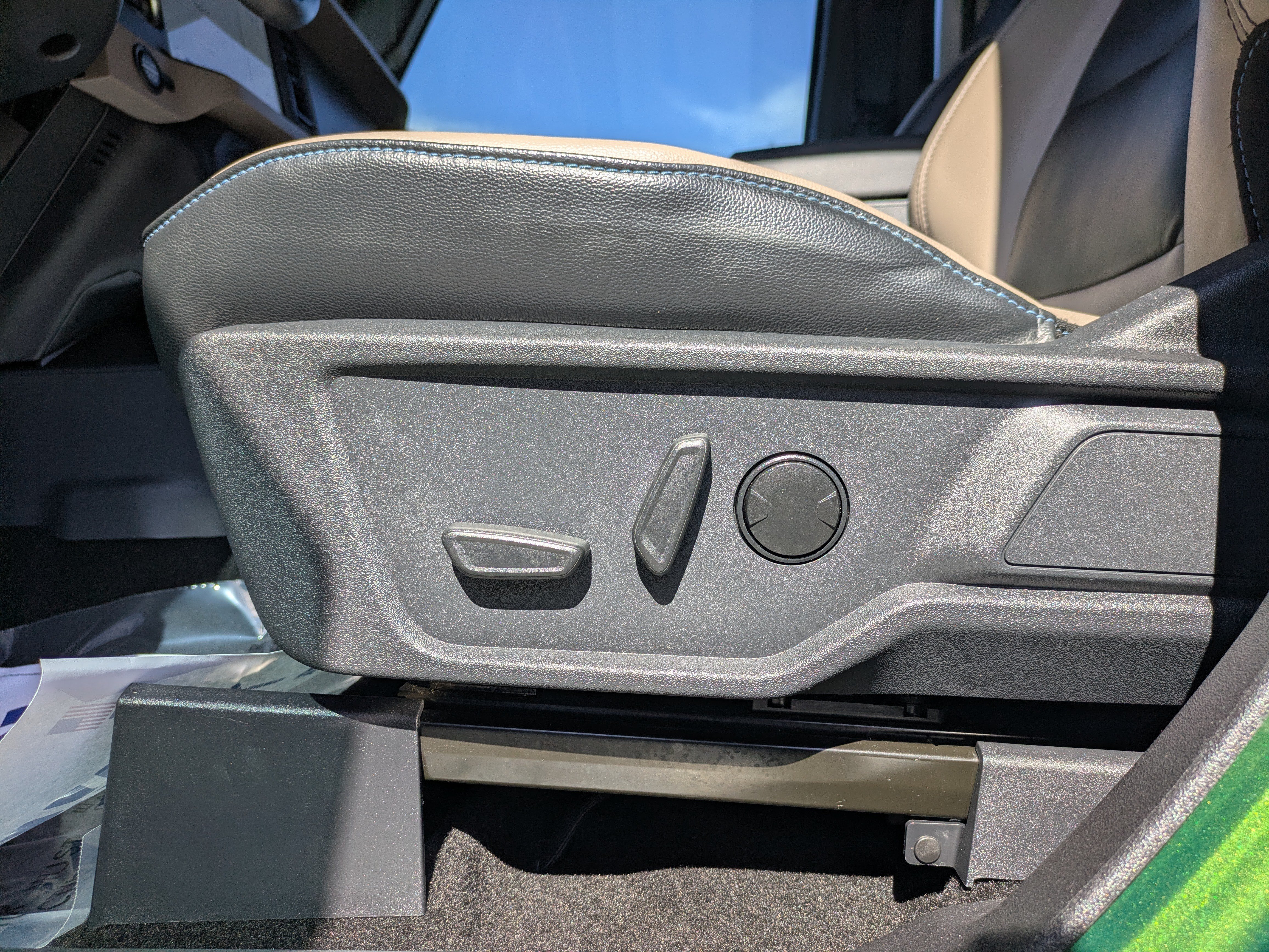 Certified 2024 Ford Bronco Wildtrak AWD/4WD image 27