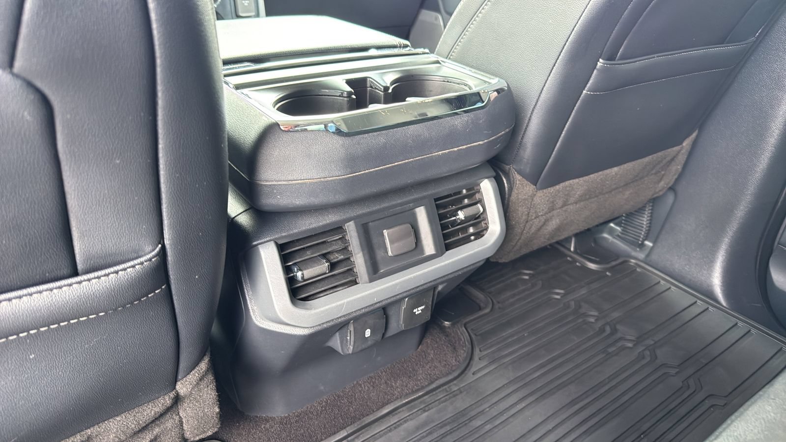 Certified 2022 Ford F150 Lariat w/ Trailer Tow Package AWD/4WD image 27