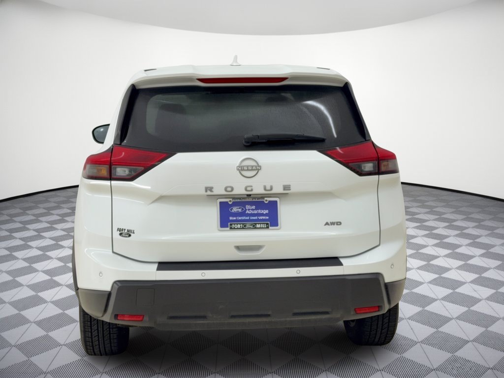 Used 2025 Nissan Rogue SV AWD/4WD image 11