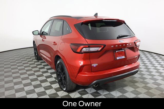 Certified 2023 Ford Escape ST-Line Elite AWD/4WD image 7