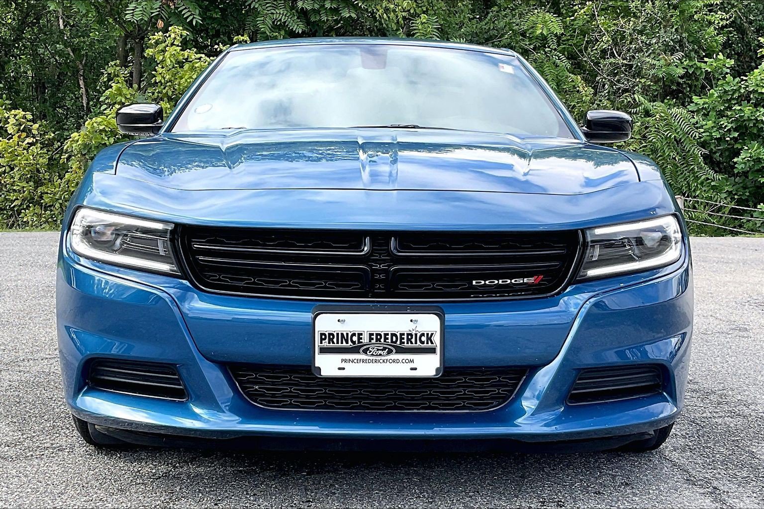 Used 2023 Dodge Charger SXT w/ Cold Weather Package RWD image 2