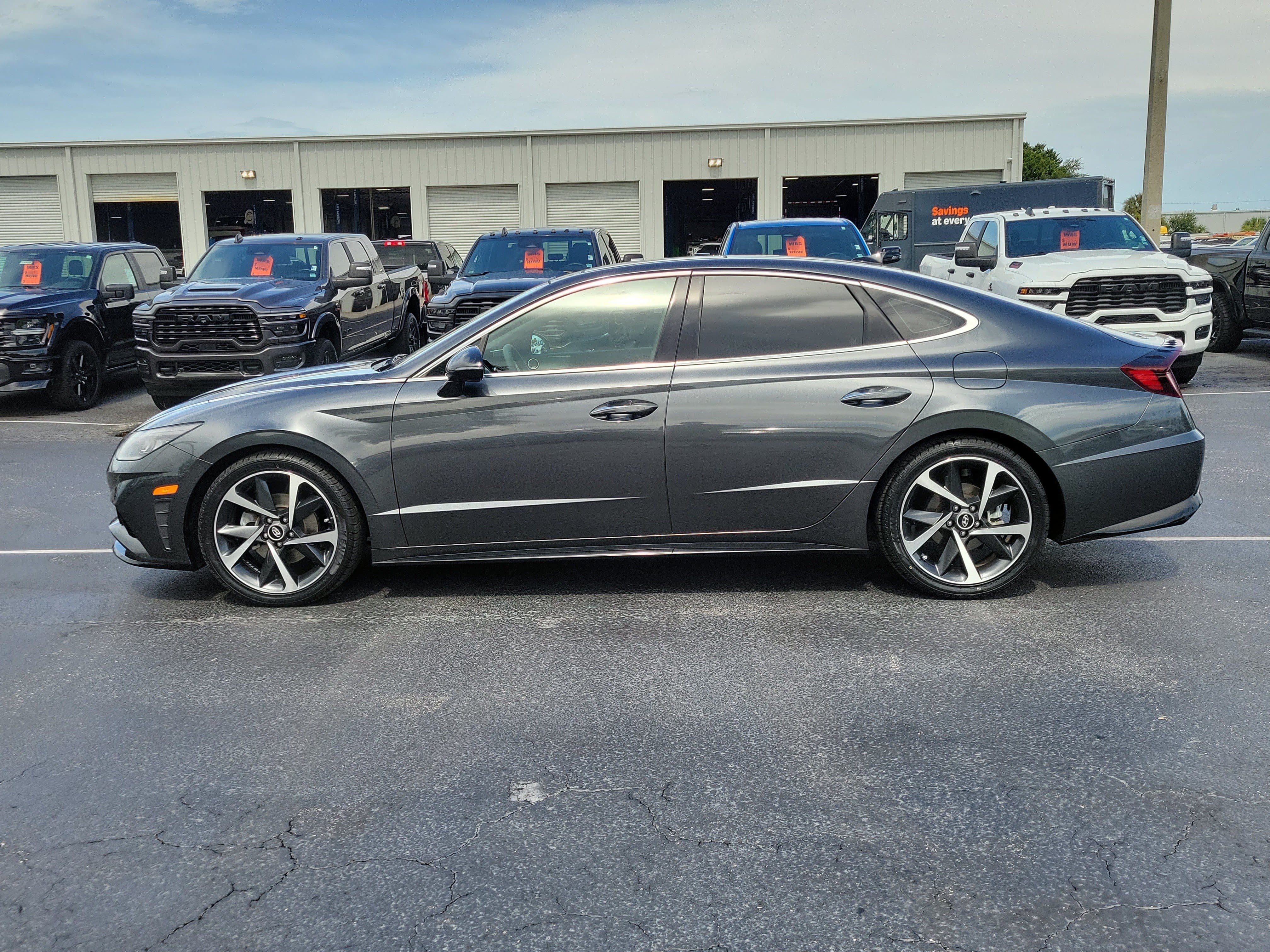 Used 2023 Hyundai Sonata SEL Plus FWD image 6