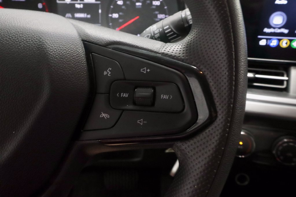 Used 2025 Chevrolet Trax LS FWD image 29