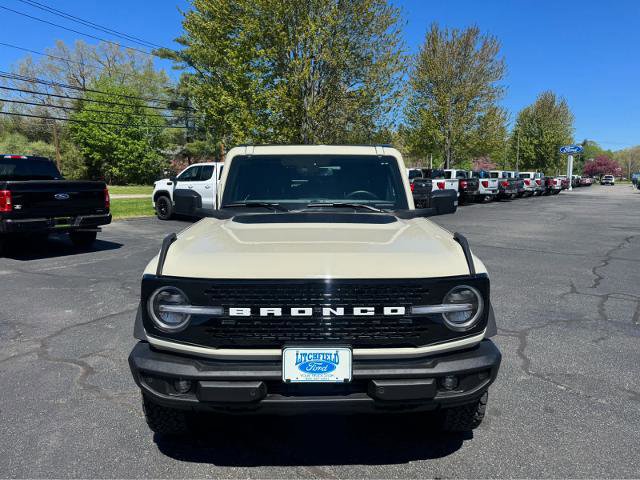 Certified 2025 Ford Bronco Outer Banks AWD/4WD image 9