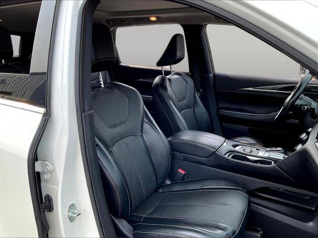 Used 2023 INFINITI QX60 Luxe AWD/4WD image 32