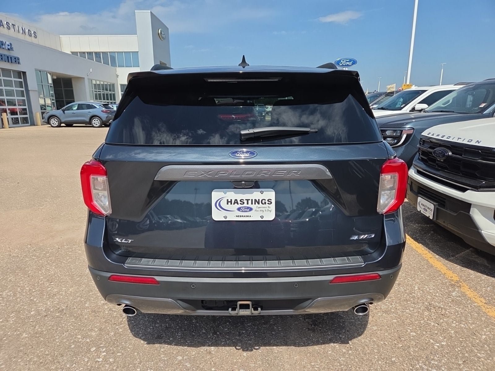 Certified 2024 Ford Explorer XLT w/ Equipment Group 202A AWD/4WD image 8