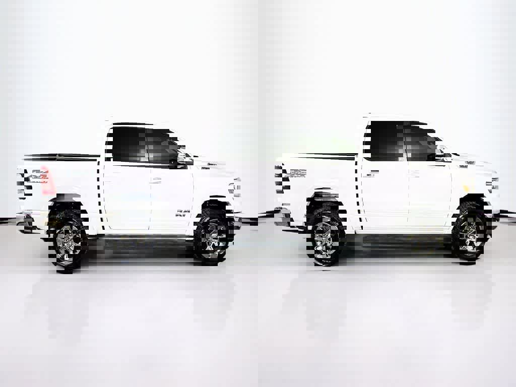 Used 2020 RAM 1500 Laramie w/ Off Road Group image 6