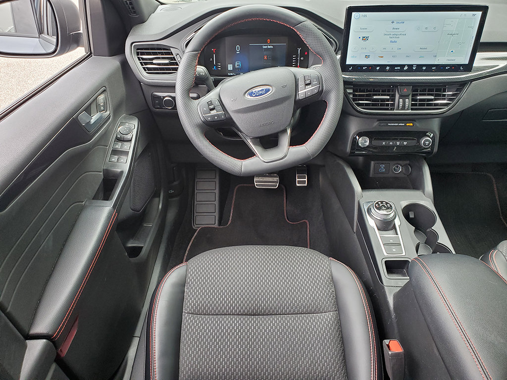 Certified 2023 Ford Escape ST-Line w/ Tech Pack #1 FWD image 9