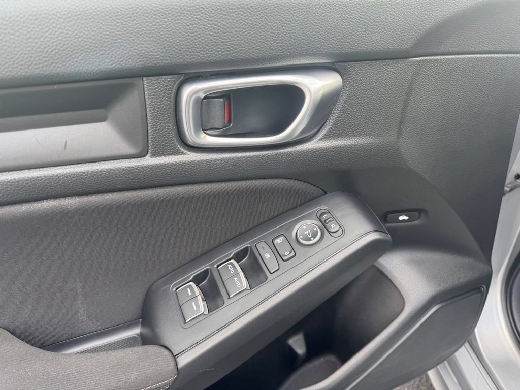 Used 2025 Honda Civic LX image 3