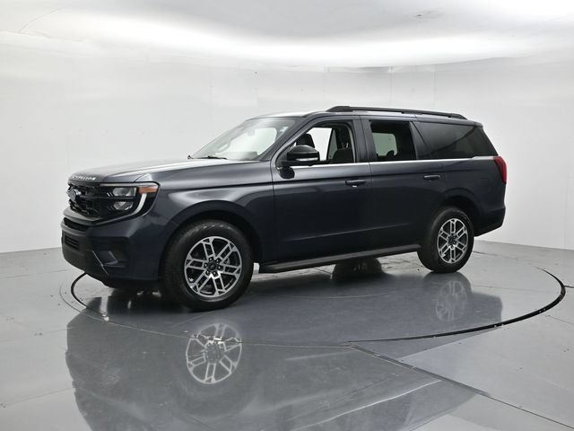 Certified 2025 Ford Expedition Active AWD/4WD image 5