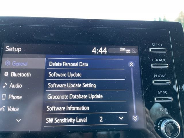 Used 2022 Toyota Camry SE image 29