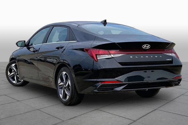 Used 2023 Hyundai Elantra Limited FWD image 12