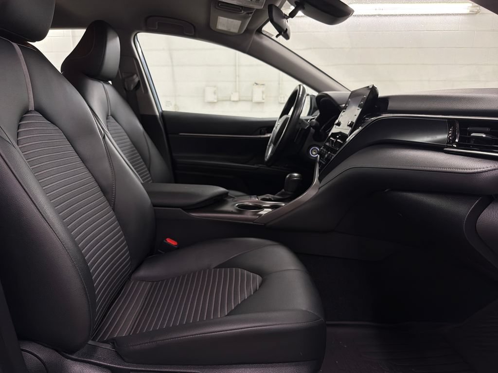 Used 2024 Toyota Camry SE FWD image 28