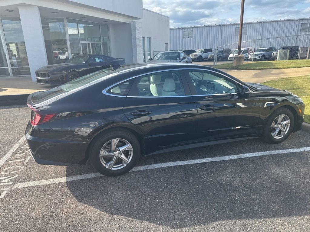 Used 2022 Hyundai Sonata SE FWD image 12