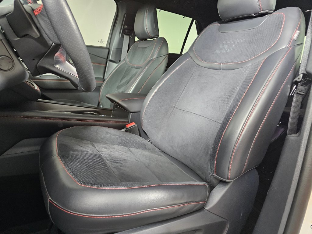 Certified 2025 Ford Explorer ST AWD/4WD image 25