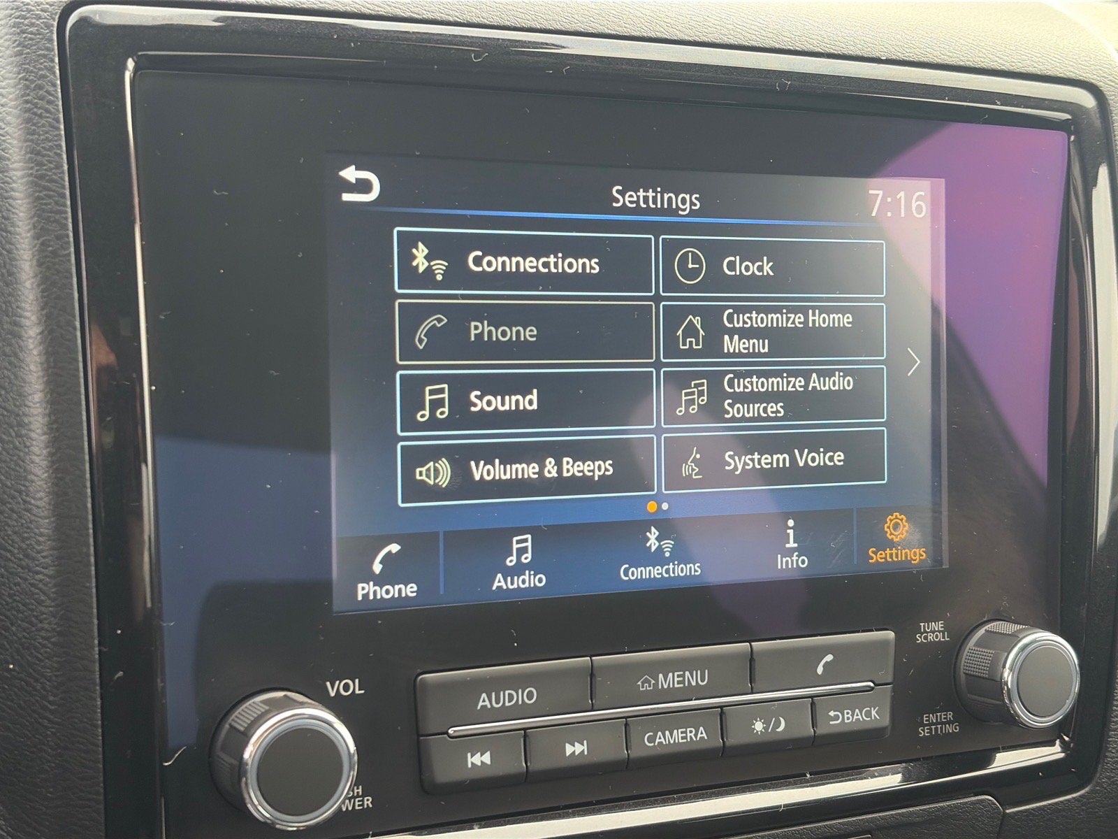 Used 2024 Nissan Frontier S w/ Technology Package AWD/4WD image 12