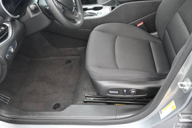 Used 2025 Chevrolet Malibu LT FWD image 13