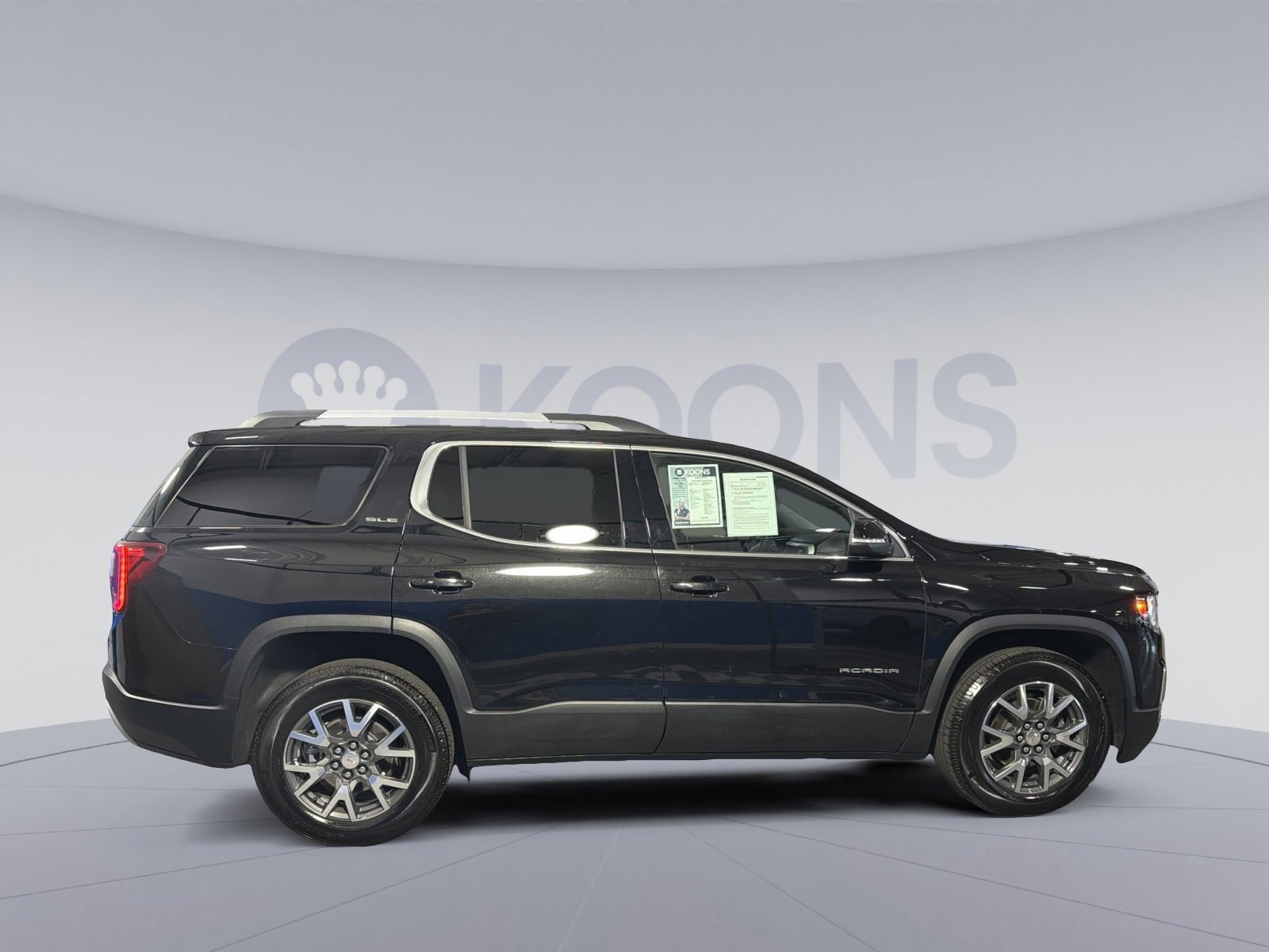 Used 2023 GMC Acadia SLE w/ Driver Convenience Package AWD/4WD image 12