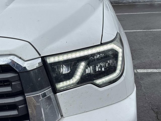 Used 2019 Toyota Sequoia SR5 AWD/4WD image 10