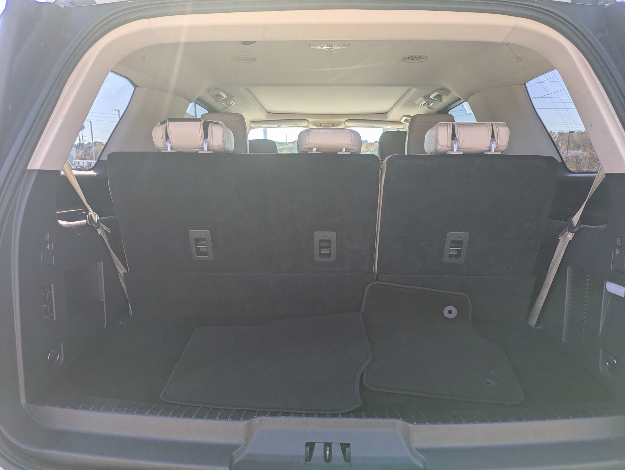 Certified 2024 Ford Expedition Limited image 34