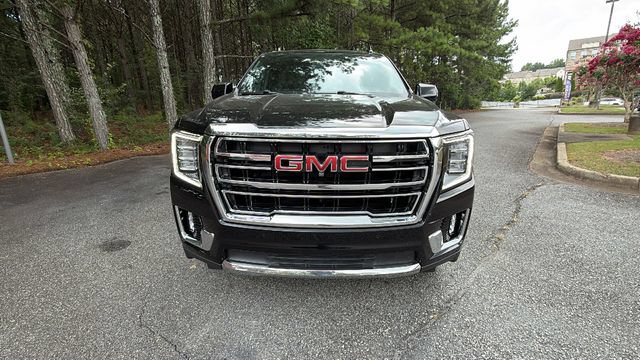 Used 2022 GMC Yukon SLT w/ SLT Luxury Package AWD/4WD image 2