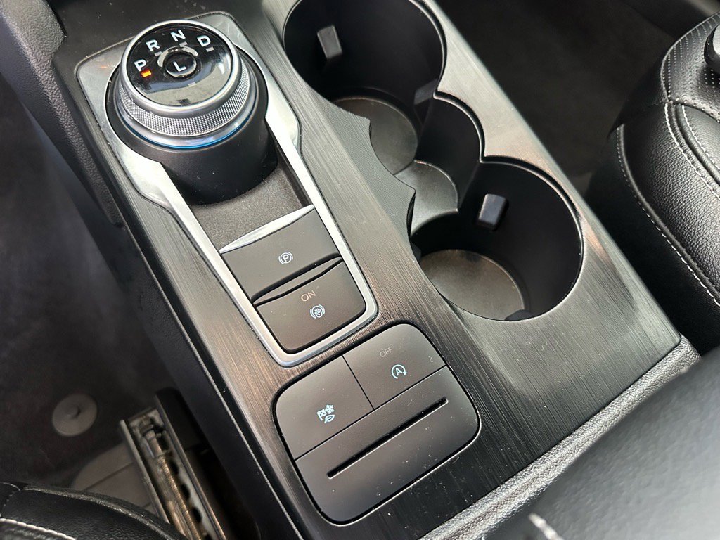 Certified 2022 Ford Escape SEL image 39