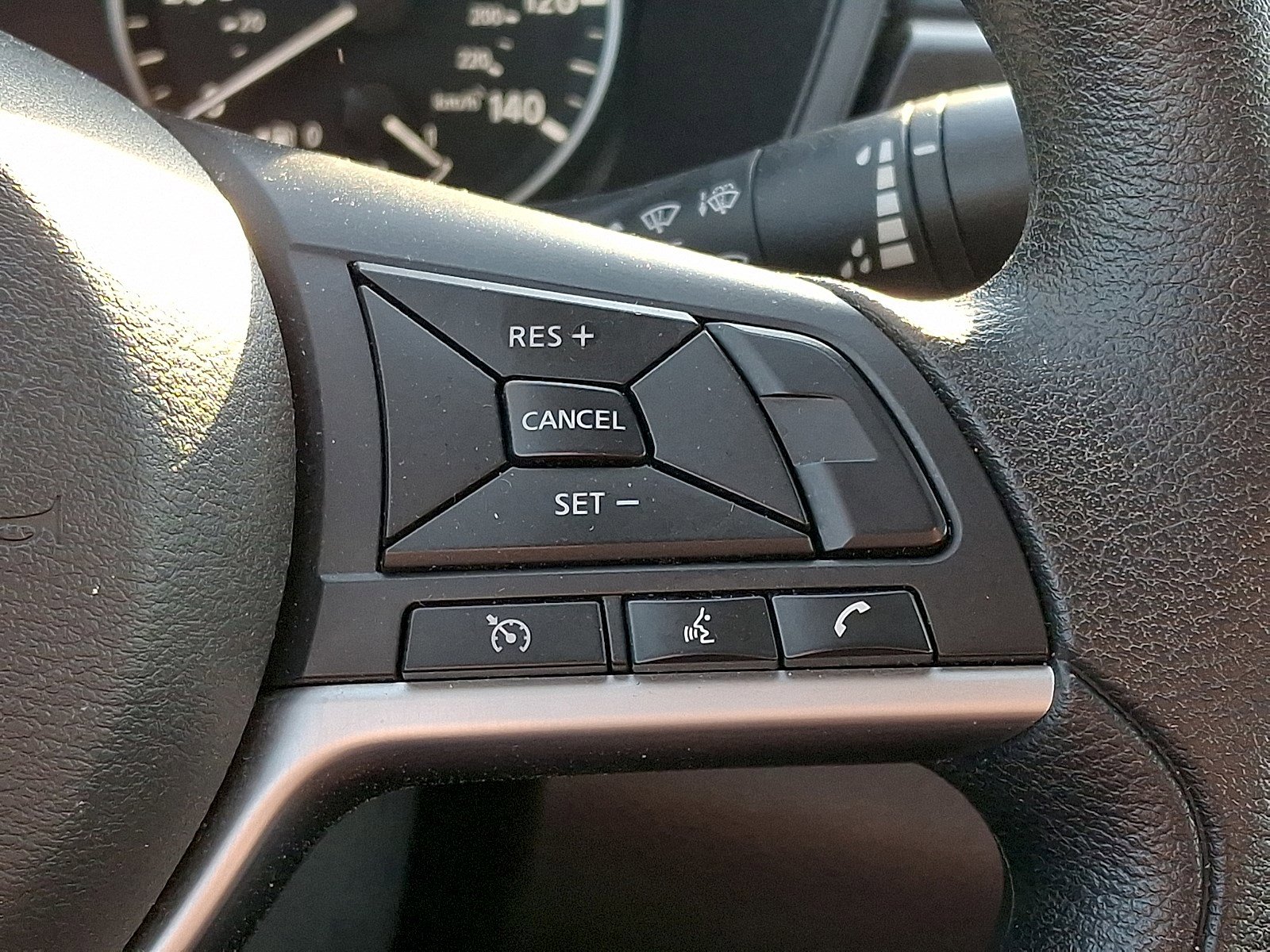 Used 2024 Nissan Altima 2.5 SV FWD image 20