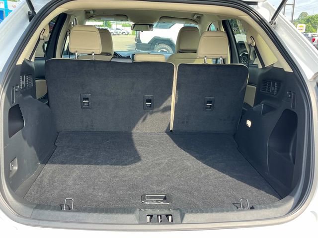 Certified 2024 Ford Edge SE image 6