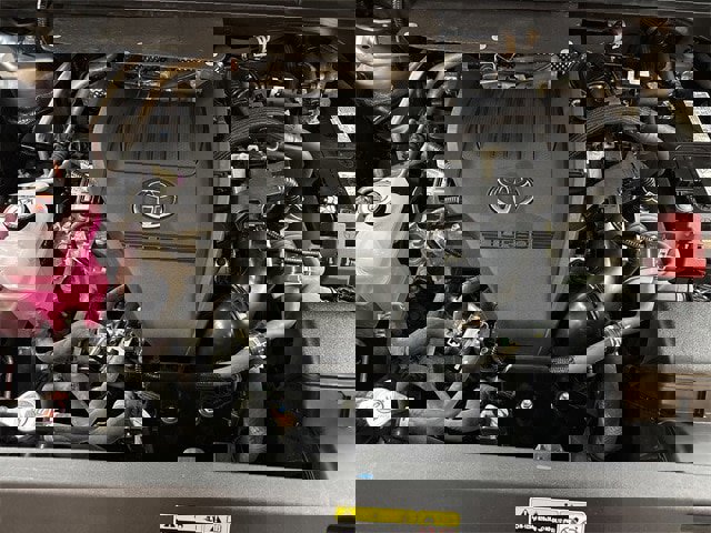 Used 2023 Toyota Highlander L image 16