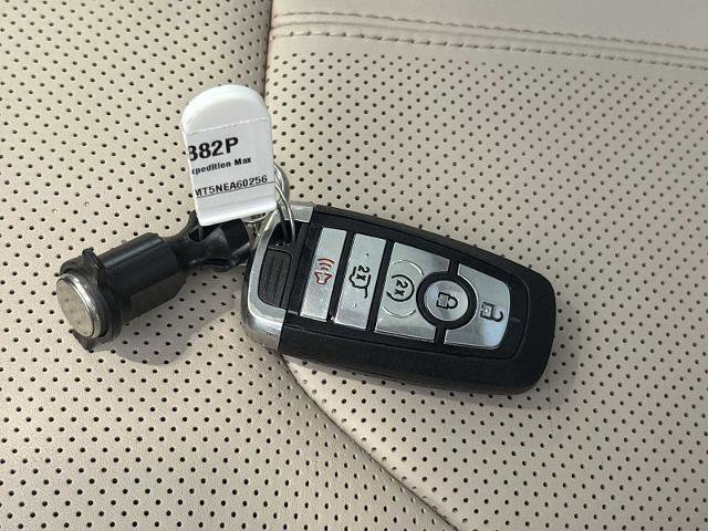 Certified 2022 Ford Expedition Max Platinum image 34