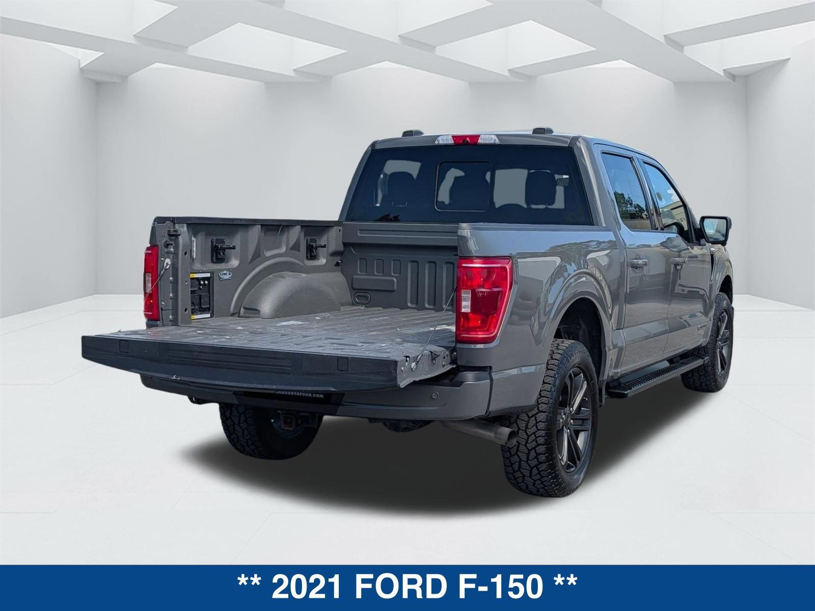 Certified 2021 Ford F150 XLT w/ Equipment Group 302A High image 5
