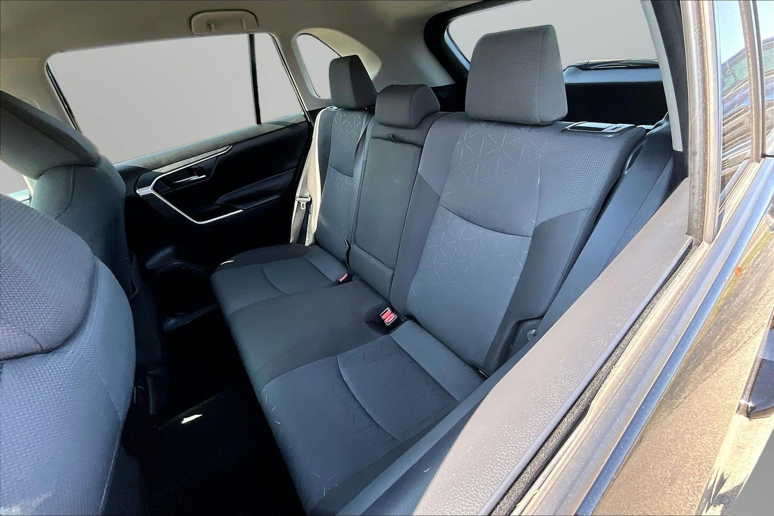 Used 2024 Toyota RAV4 XLE FWD image 18