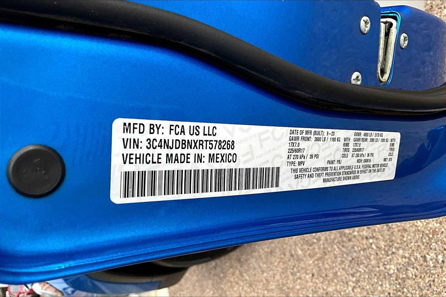 Used 2024 Jeep Compass Latitude w/ Convenience Group image 35