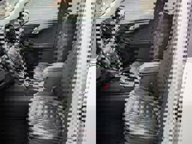 Certified 2024 Ford Escape SE w/ PHEV Premium Package image 15