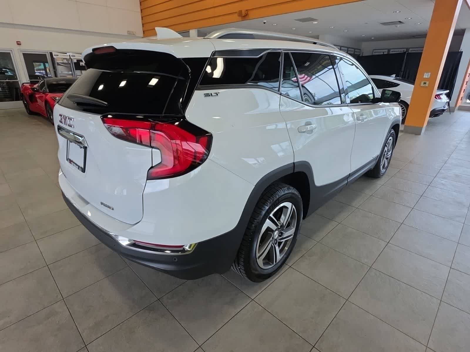 Used 2019 GMC Terrain SLT w/ Preferred Package AWD/4WD image 8
