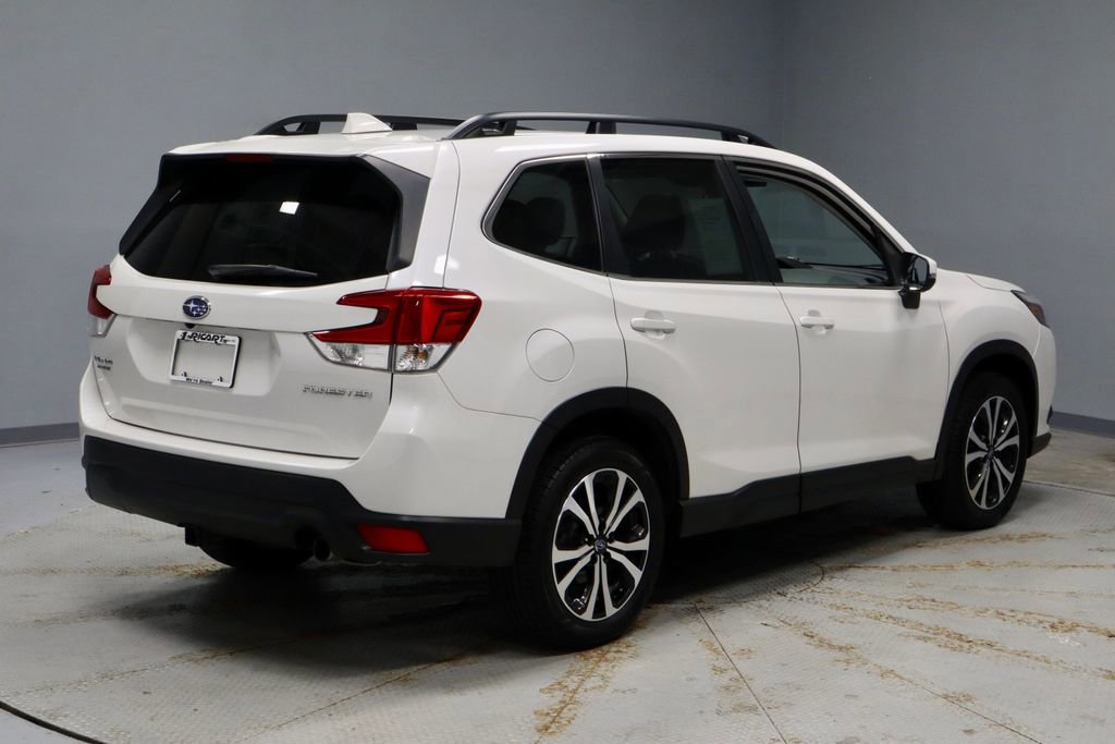 Used 2023 Subaru Forester Limited AWD/4WD image 5