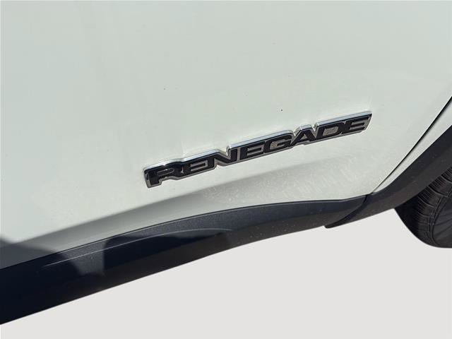 Used 2021 Jeep Renegade Limited AWD/4WD image 7