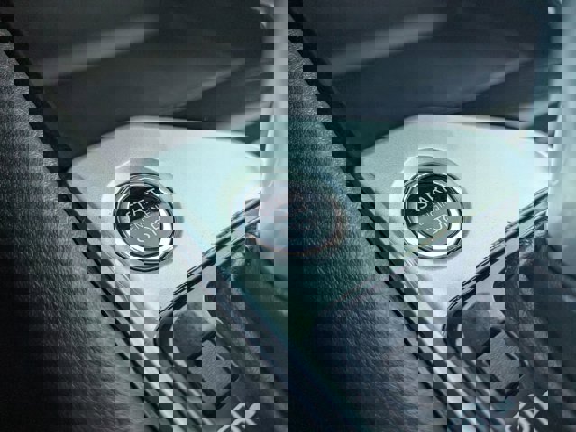 Used 2024 Nissan Altima 2.5 SV image 21