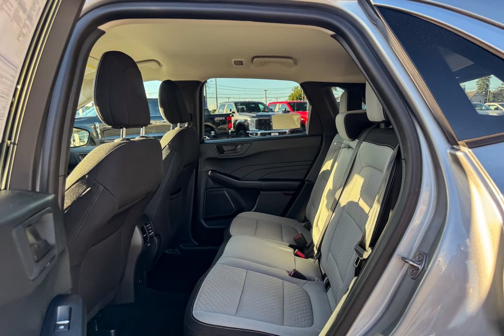 Certified 2023 Ford Escape Active AWD/4WD image 17