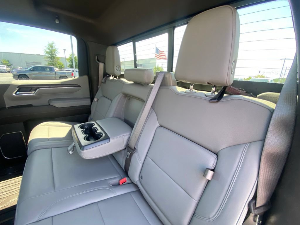 Used 2024 GMC Sierra 1500 SLT w/ SLT Premium Package AWD/4WD image 23