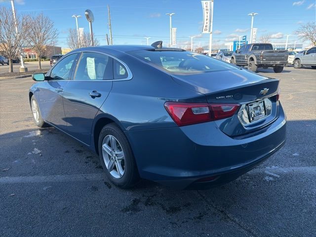 Used 2024 Chevrolet Malibu LS image 2