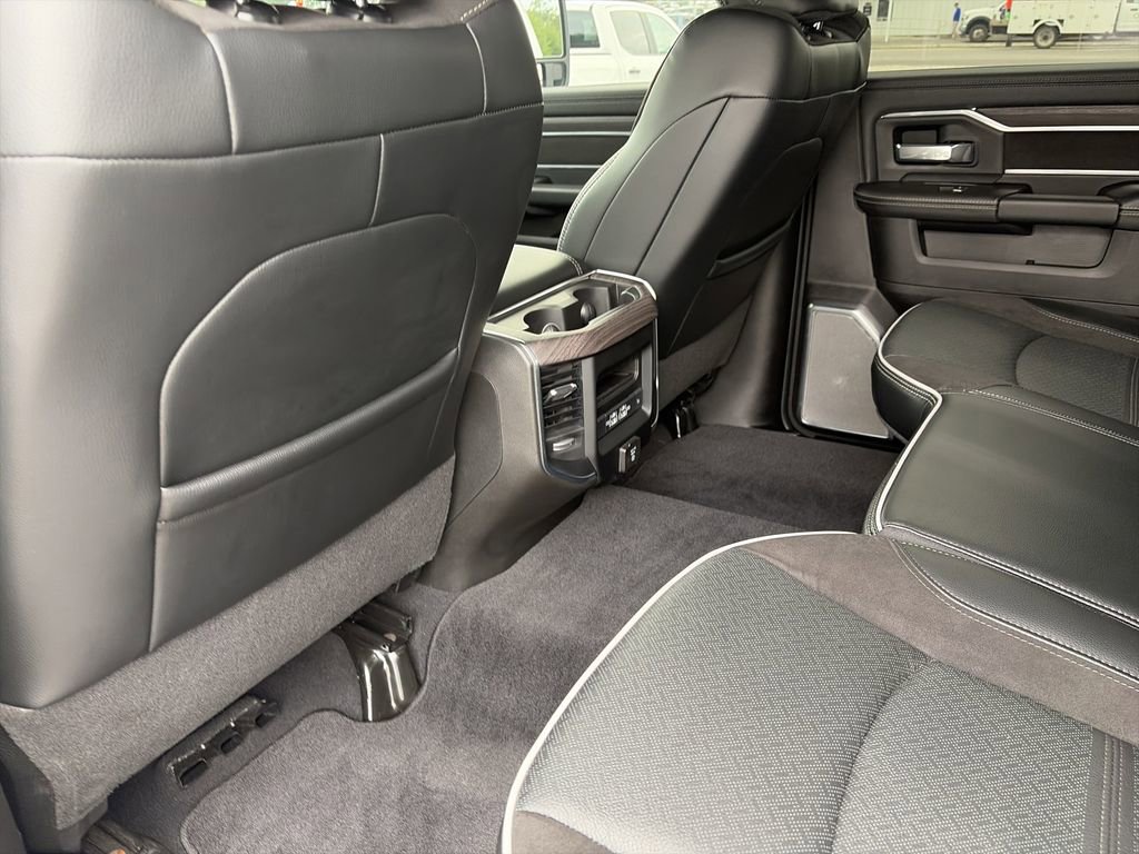 Used 2025 RAM 2500 Laramie AWD/4WD image 29