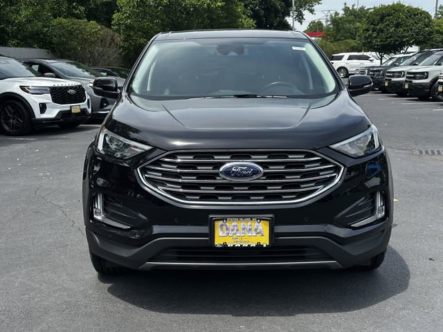 Certified 2023 Ford Edge Titanium AWD/4WD image 2