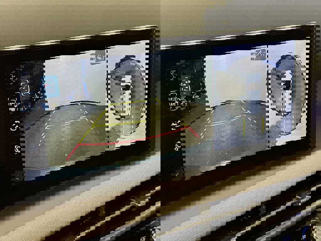 Used 2025 Hyundai Tucson Limited image 28