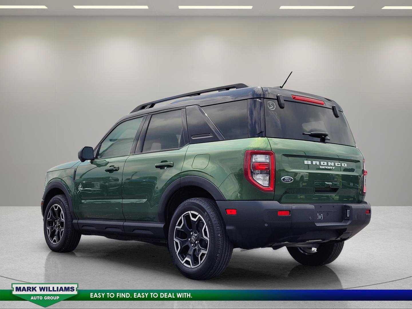 Certified 2025 Ford Bronco Sport Outer Banks w/ Outer Banks Tech Package+ AWD/4WD image 6