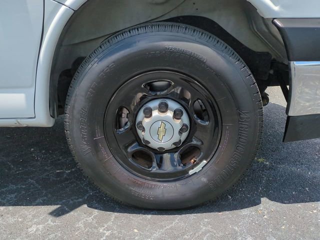 Used 2024 Chevrolet Express 2500 Extended w/ Driver Convenience Package RWD image 11
