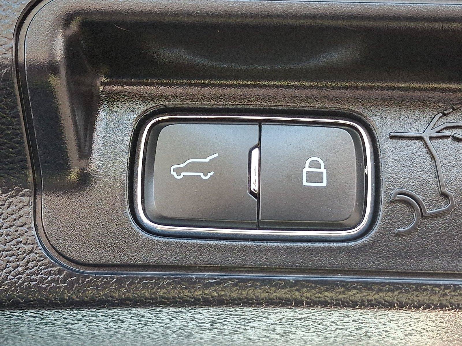 Certified 2023 Ford Explorer XLT AWD/4WD image 30