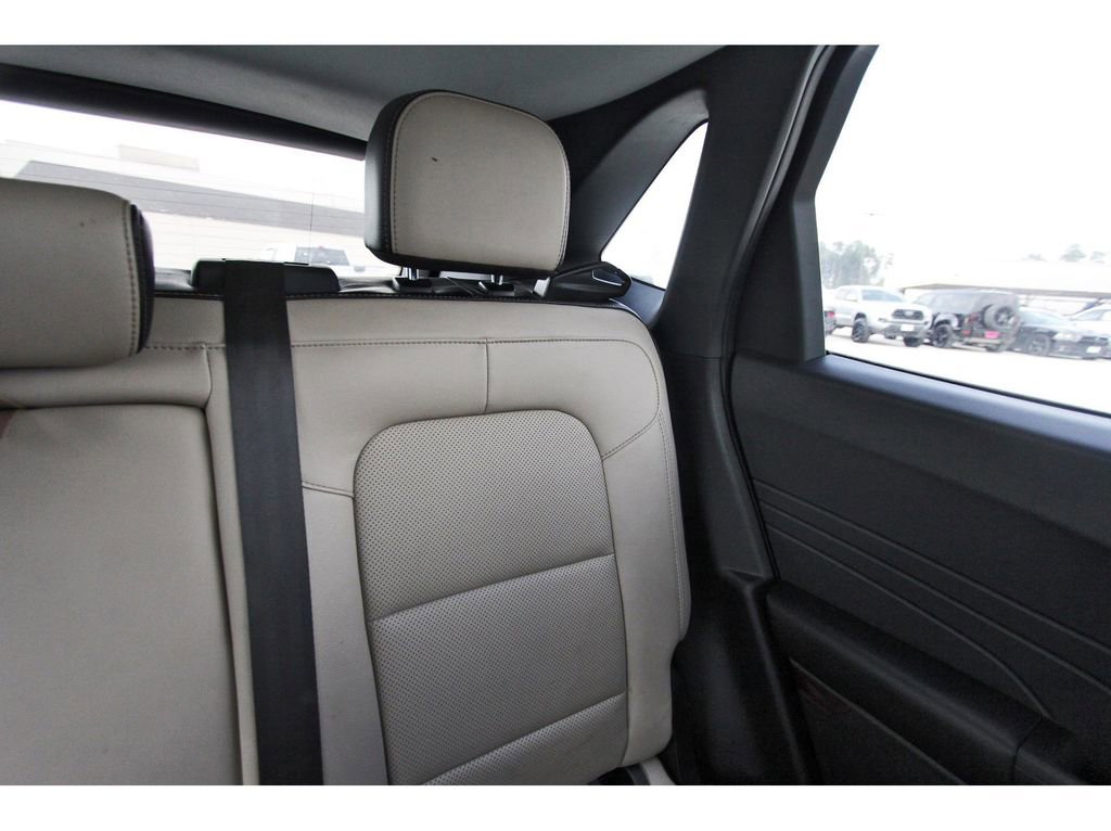 Certified 2022 Ford Escape SEL FWD image 13